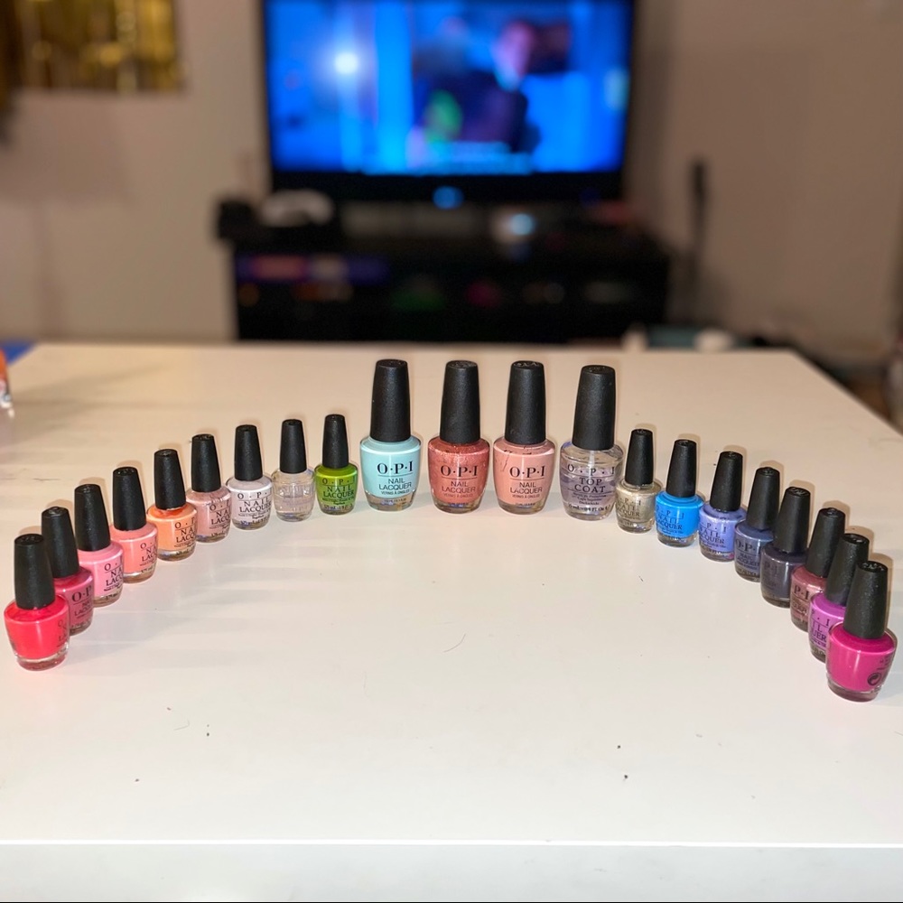 SOLD 21 OPI Bundle